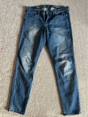 Women's Blue Washed Denim Jeans - Classic Fit